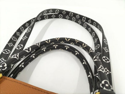 Louis Vuitton On The Go Monogram Jungle Tote Bag M44674