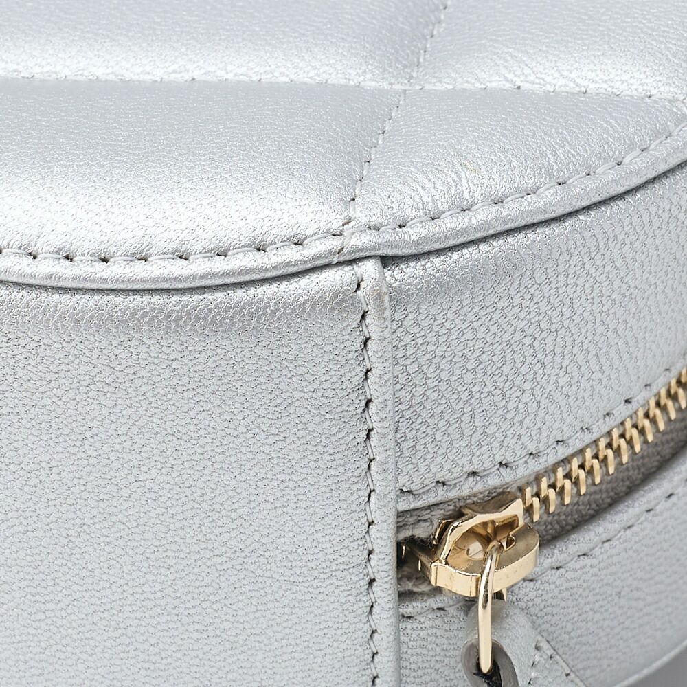 Chanel Shoulder Bag Tote Bag Chanel 19 Matelasse Chain Shoulder Lambskin Silver