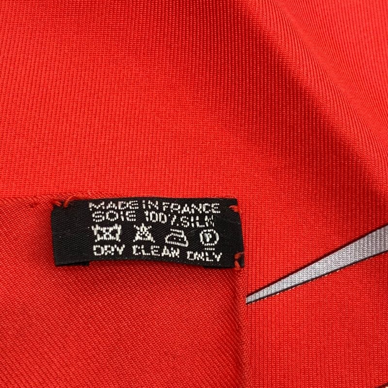 Hermes Carre 90 Pointe LA Femme AU Carre Pointeux Red 100% Silk Scarf