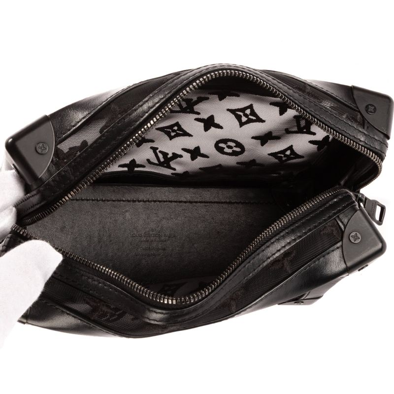 Louis Vuitton Soft Trunk Mesh 2019 Collection Black Monogram Miroir A