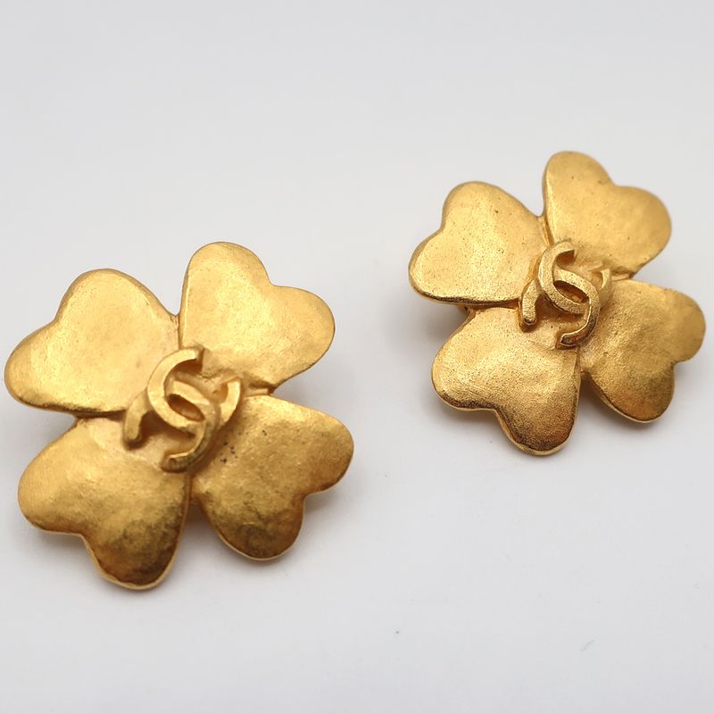 Chanel Earring Clover Quatrefoil Coco Mark Gold Color 95P Accessories