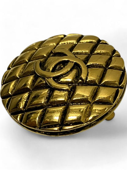 Chanel 25 Engraved 1990s Coco Mark Brooch Gold