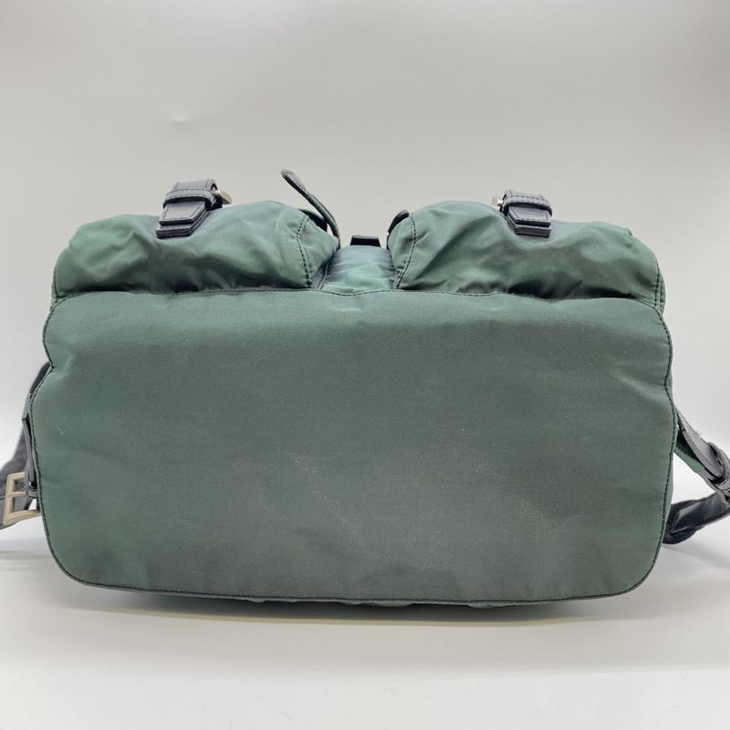 Prada Backpack Sac Daypack Backpack Nylon Khaki Women Men Vintage Fashion