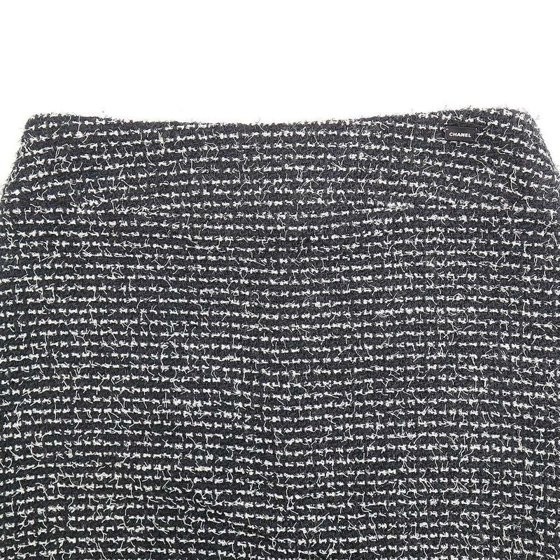 Chanel 2003c Tweed Wool Tight Skirt P20413v11528 Black White 36