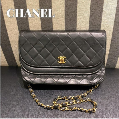◎ Authentic Chanel Half Moon Shoulder Bag Lambskin Black