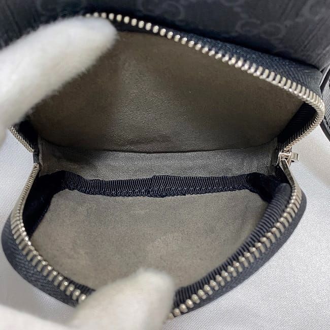 Gucci Shoulder Bag F21810 Black Interlocking
