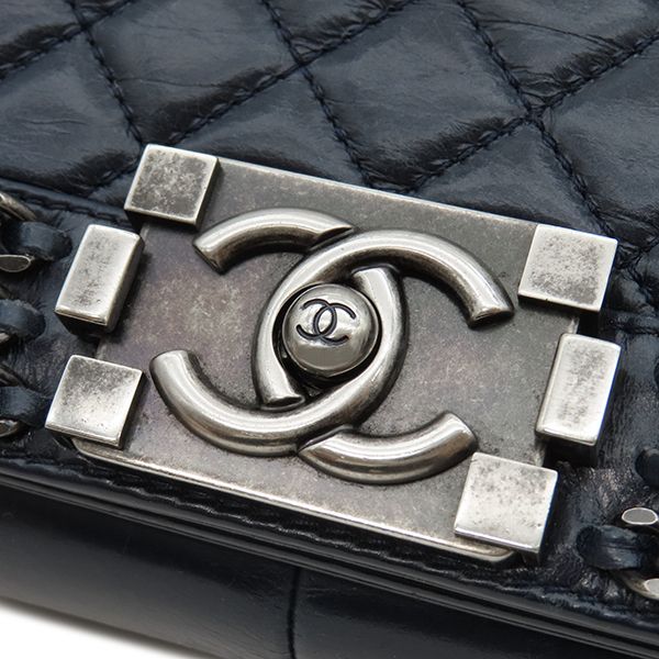 Chanel Shoulder Bag Boy Chanel Leather Navy Gunmetal Hardware Navy Blue Chain