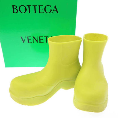 Bottega Veneta the Puddle Rubber Paddle Boots in Green 35