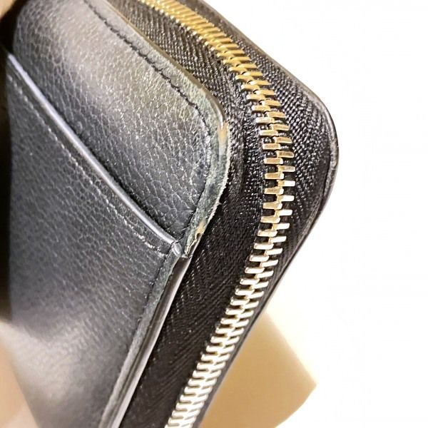 Louis Vuitton Zippy Lock Me M62622 Round Zipper Long Wallet Unisex