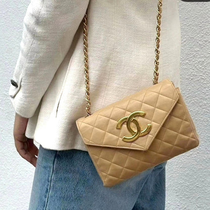 CHANEL Vintage Beige Lambskin Envelope Quilted Shoulder Bag Flap Chain