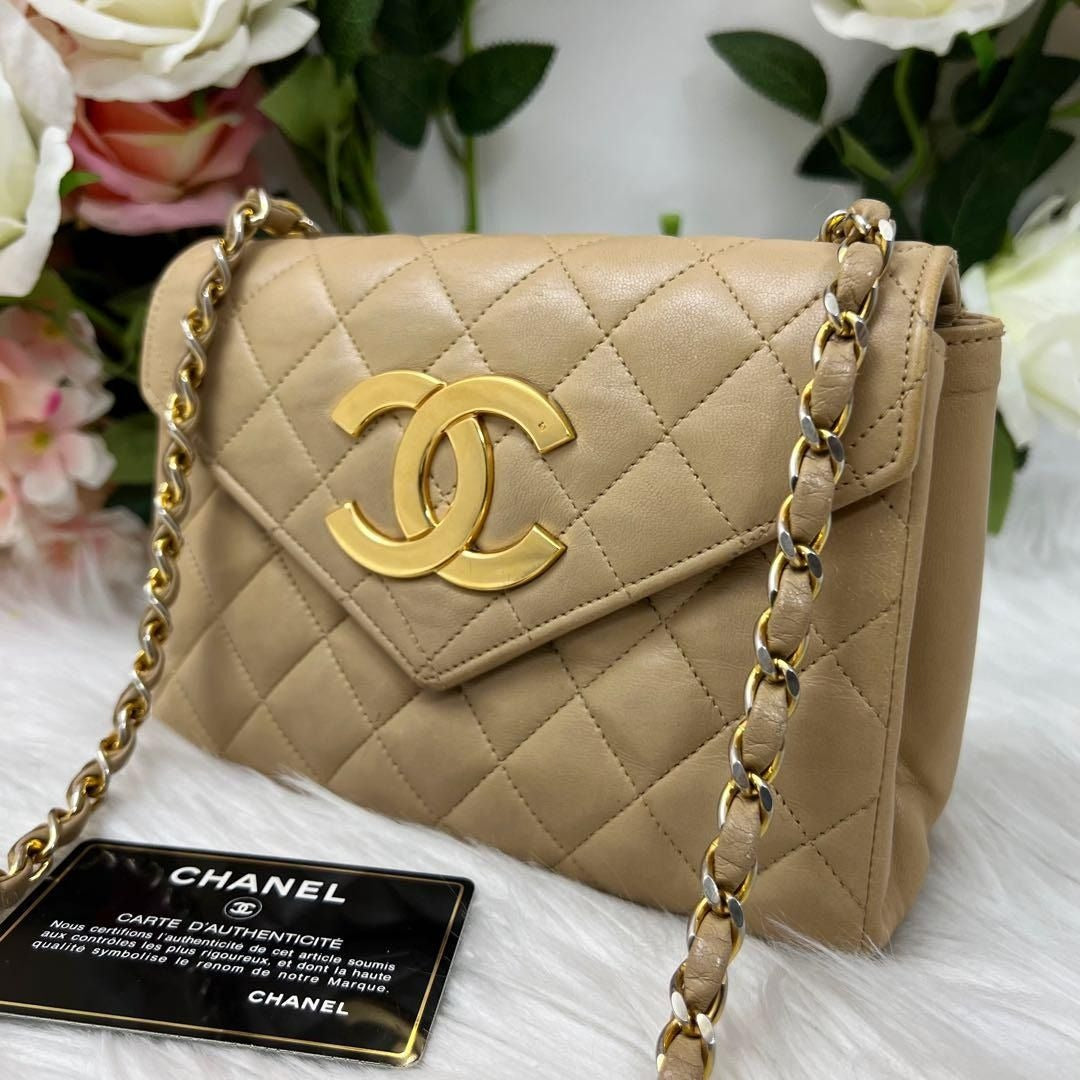 CHANEL Vintage Beige Lambskin Envelope Quilted Shoulder Bag Flap Chain