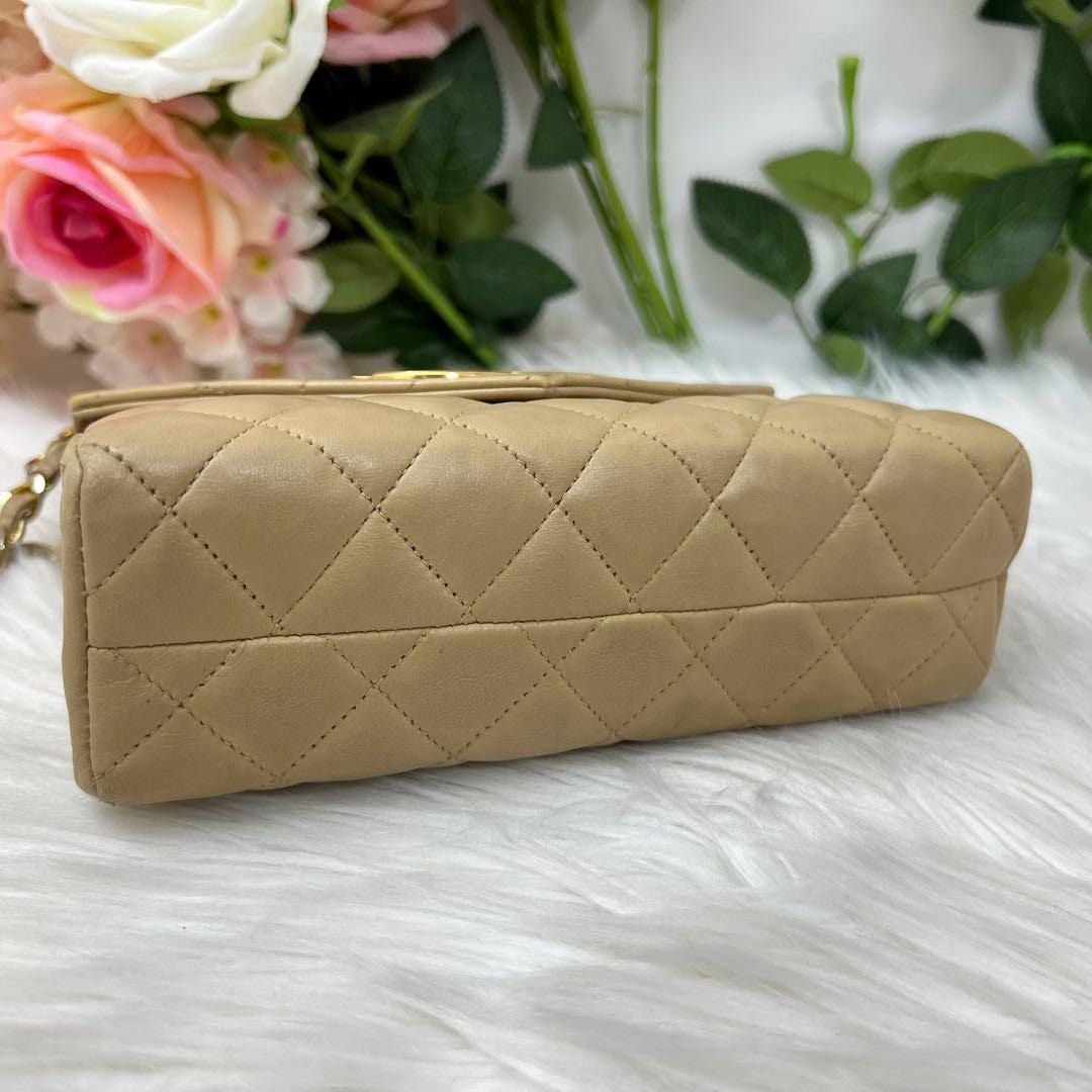 CHANEL Vintage Beige Lambskin Envelope Quilted Shoulder Bag Flap Chain