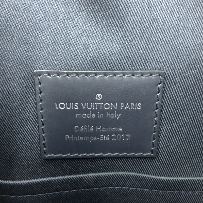 Louis Vuitton M54246 Monogram Savannah Messenger BB Shoulder Bag - Navy - Men's