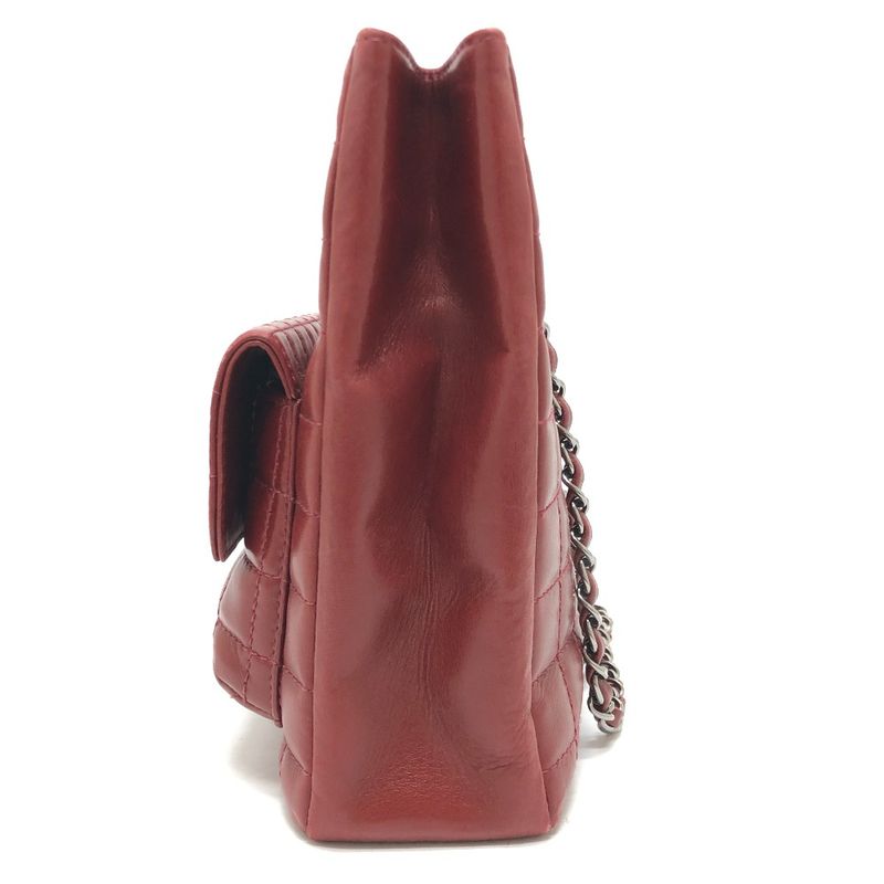 Chanel Tote Bag Chocolate Bar 255 Lambskin Red