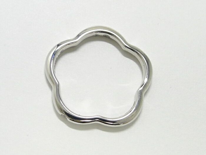 Chanel Camellia Ring 750wg 18K White Gold White Togo Old Diamond Size 48 Approx