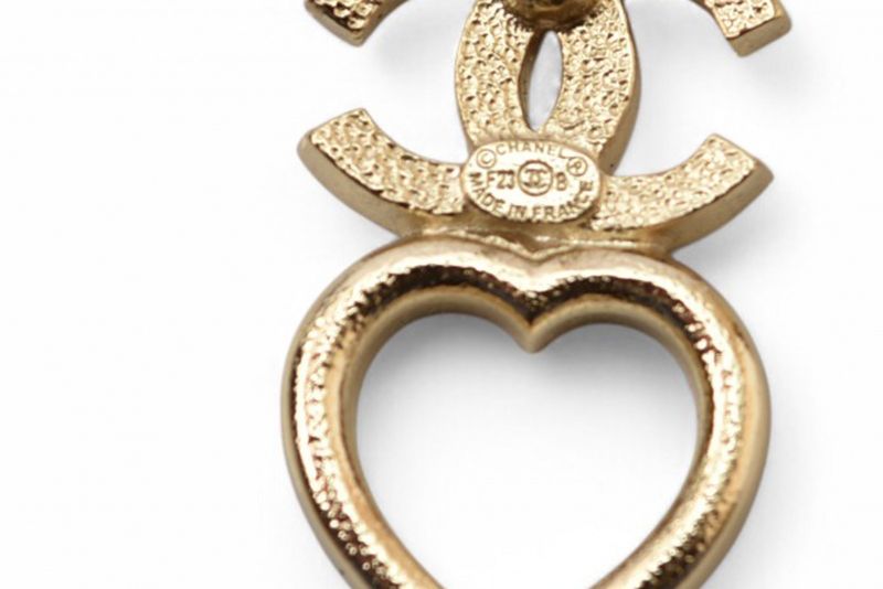 Chanel Earrings Accessories Chanel CC Mark Heart Motif Rhinestone Gold
