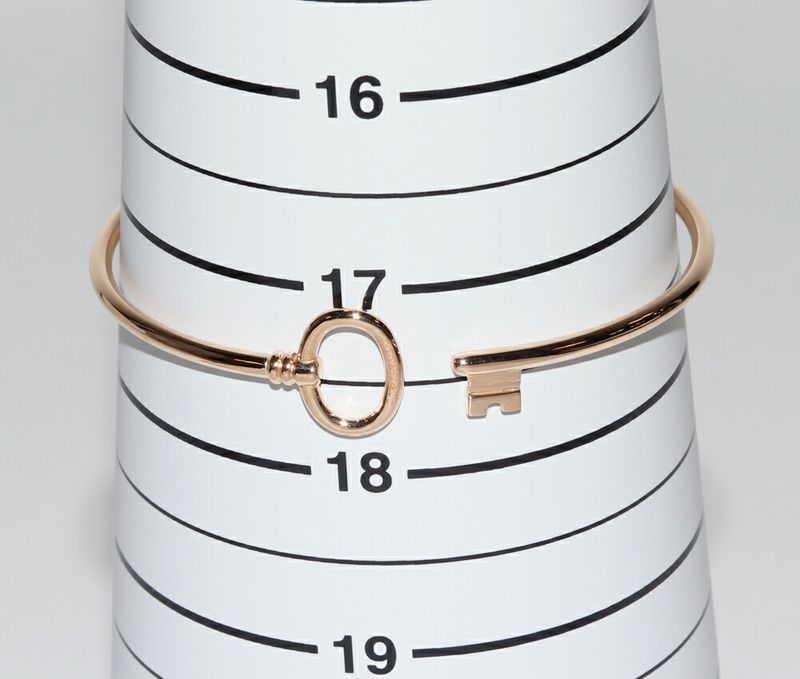 Tiffany & Co Bracelet Bangle 18K Pink Gold Oval Key Wire Bracelet