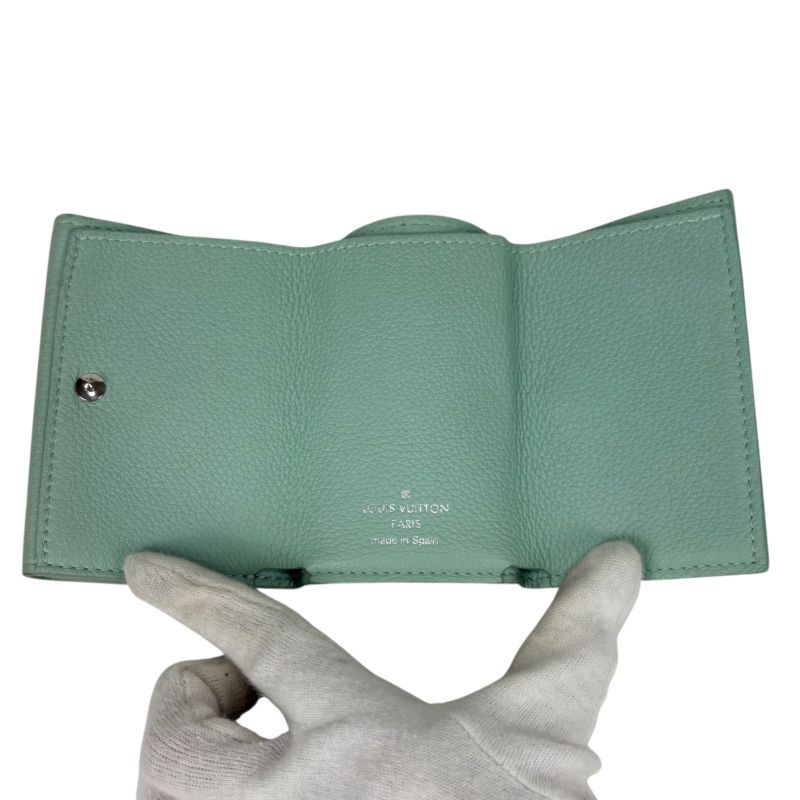 Louis Vuitton Portefeuille Lock Me Trifold Wallet Mini Wallet Light Green