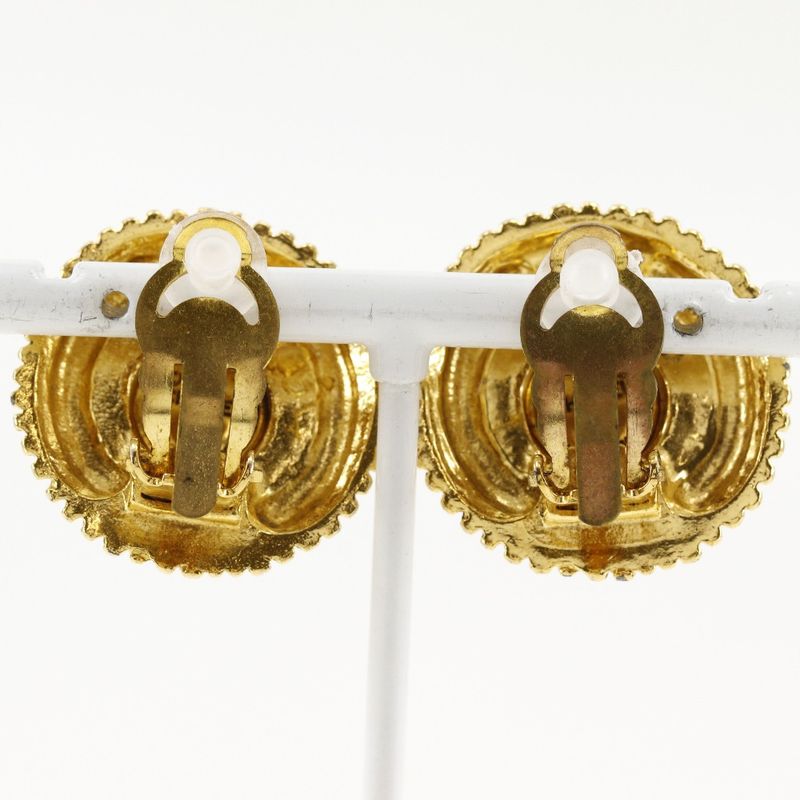 Chanel Vintage Gold Plated And Faux Pearl Ladies 29.8g Earrings