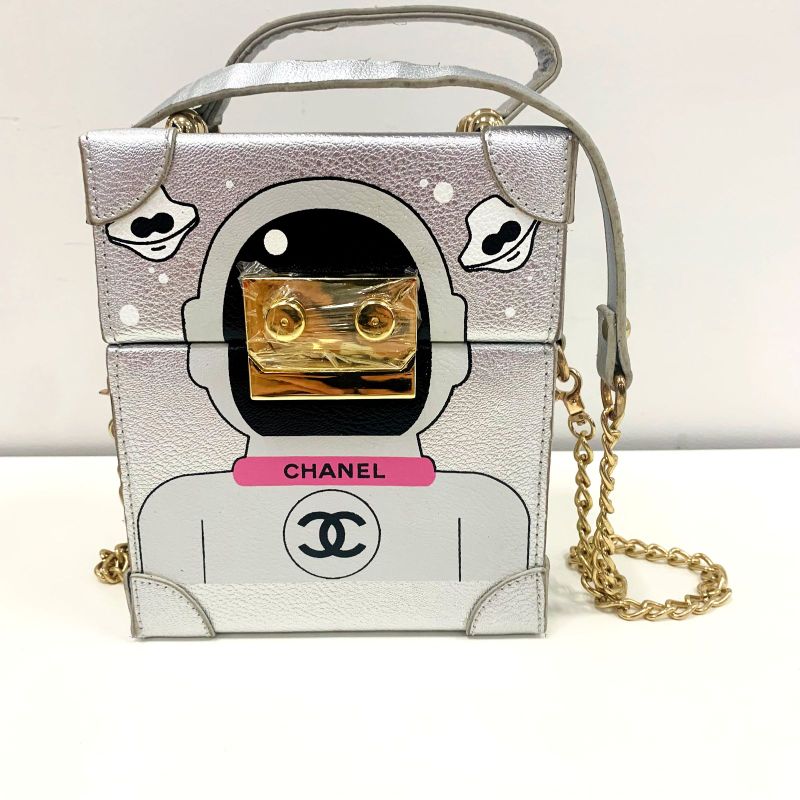 Chanel Chain Bag : X0426