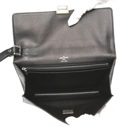 Louis Vuitton M30782 Taiga Clutch Bag Serenga Clutch Bag Louis Vuitton Black