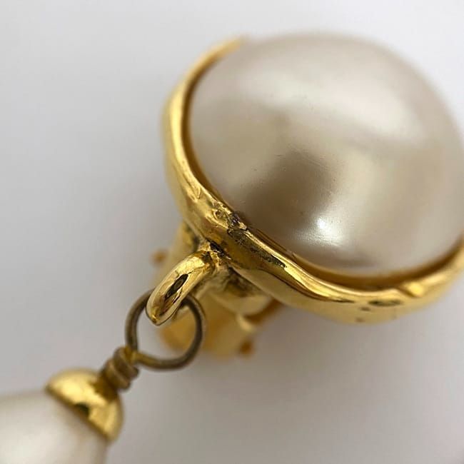 Chanel Earrings F22318 Gold Pearl White Coco Mark