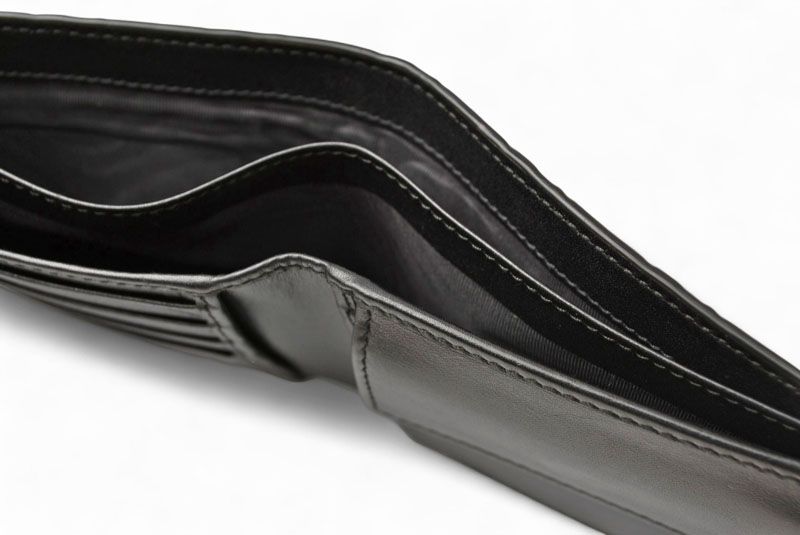 Gucci Wallet Bifold Wallet Gucci Men's Fold Wallet Webline Guccissima Black