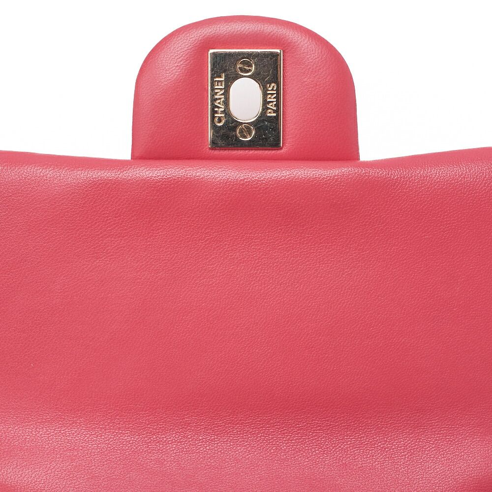 Chanel Chain Shoulder Bag Mini Matelasse 17cm (669in) Lambskin V-stitching Red