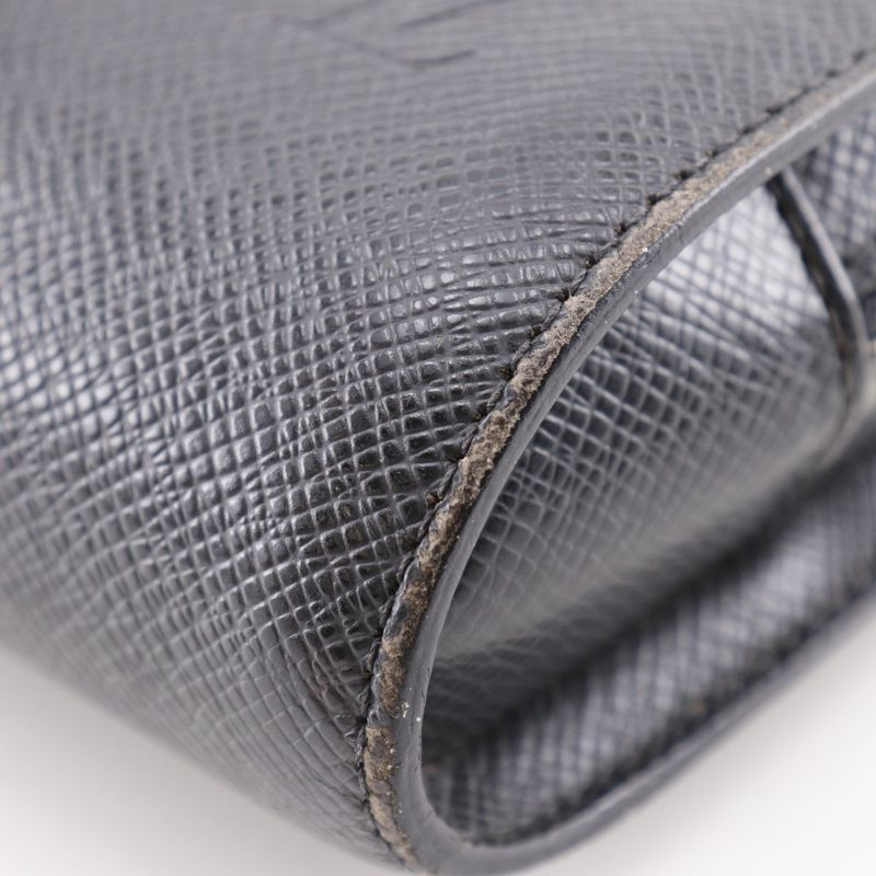 Louis Vuitton Baikal M30182 Taiga Ardoise Black Vi0094 Men's Second Bag