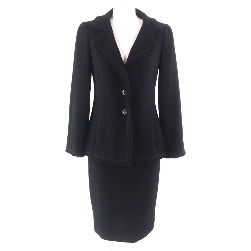 CHANEL 10P P37602/p37736 Tweed Jacket + Skirt Setup With Coco Mark Buttons