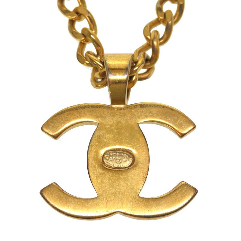 Chanel Turnlock Coco Mark 97P Vintage Gold Chain Necklace Accessories 0200