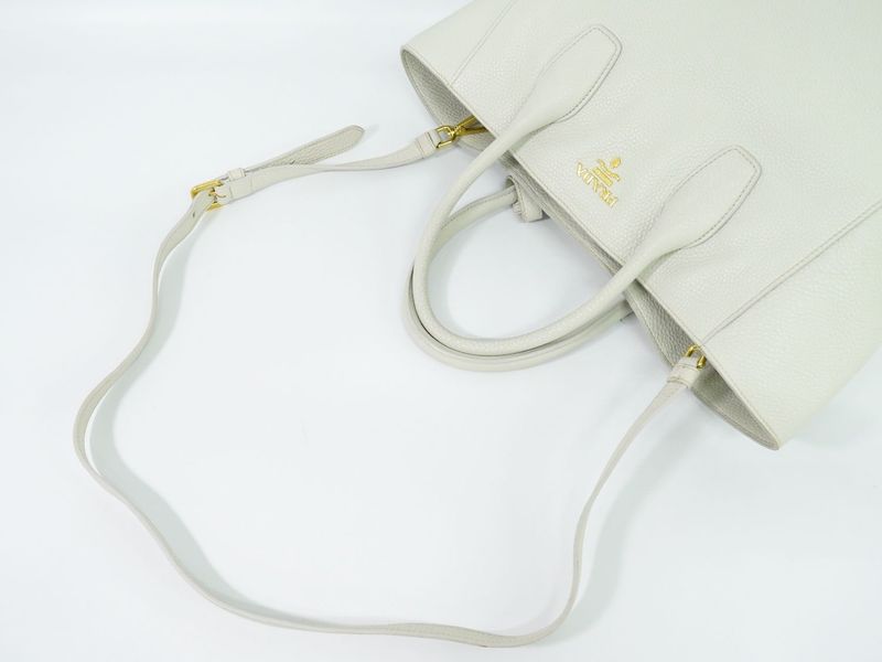 Authentic Prada Leather 2WAY Shoulder Bag Handbag Pochette Ivory Bn2694 Bag