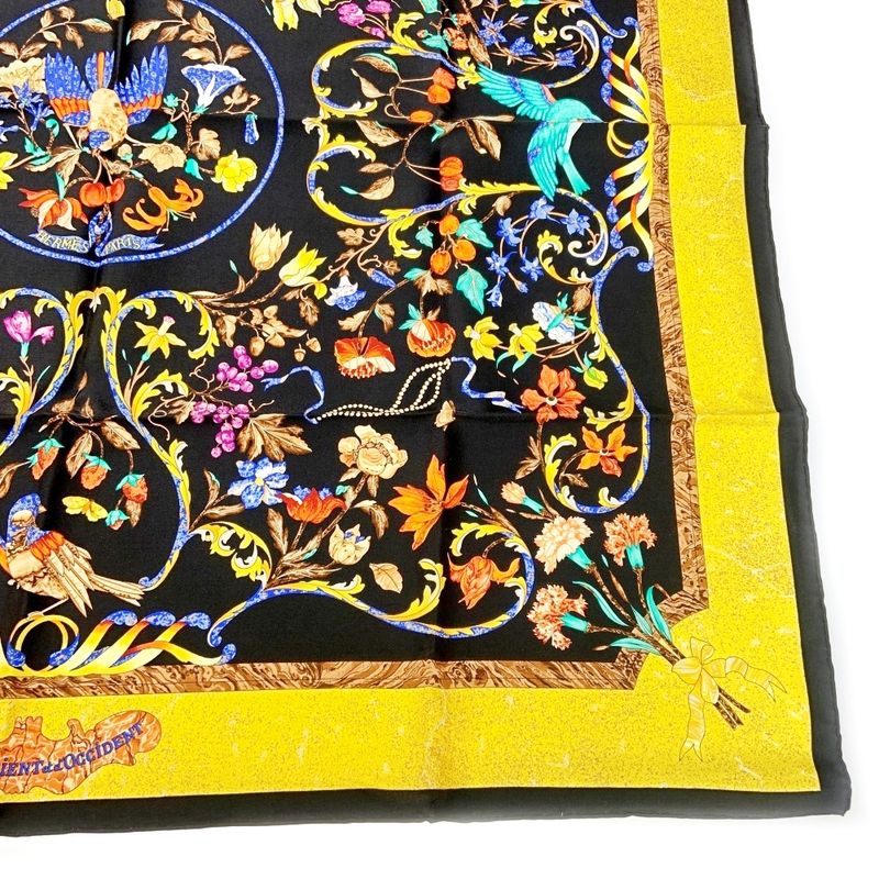 Hermes Silk Carré 90 Pierres D' Orient Et D' Occident Oriental and Western
