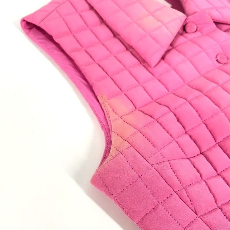 Chanel Vest CC Coco Mark Quilted P15739 Silk Pink