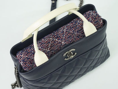 Authentic Chanel Coco Mark Matelasse 2WAY Shoulder Bag Handbag Pochette Leather