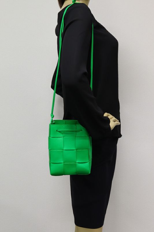 Bottega Veneta Shoulder Bag Intrecciato Small Cassette Crossbody Bucket Bag