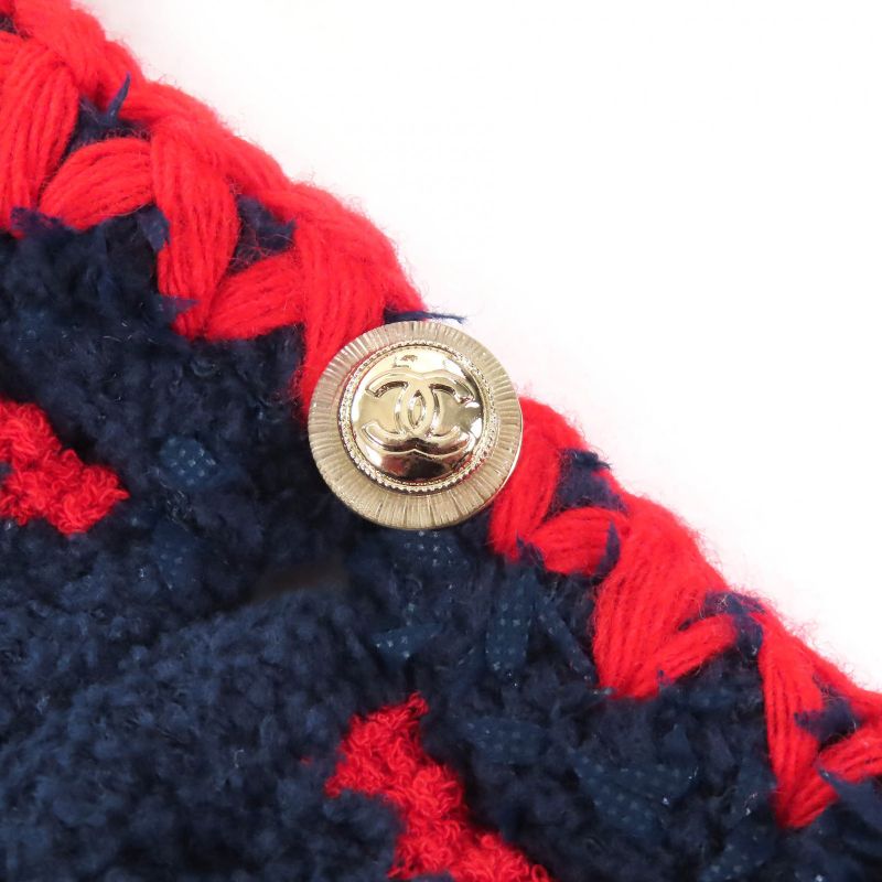 CHANEL 23AW 21C P70326 Coco Mark Button Cotton Striped Crewneck Cropped