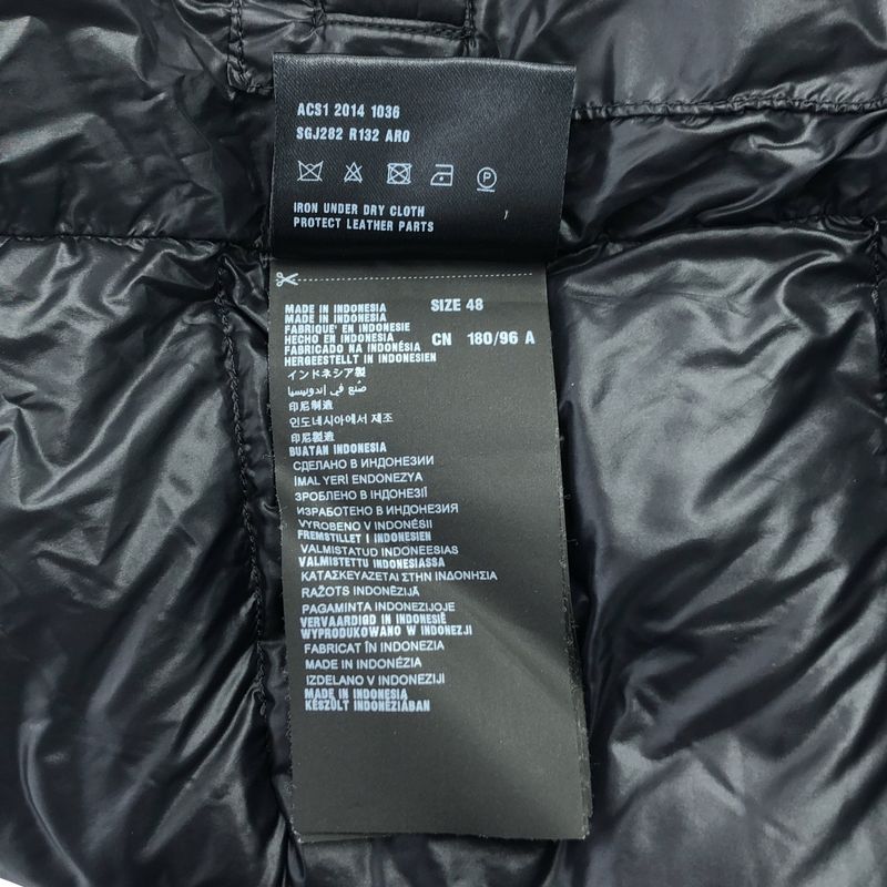 Prada - Triangle Logo Down Vest - 48 - Navy - Men's