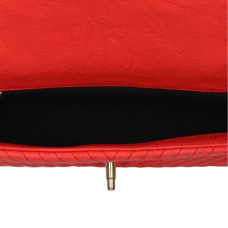 Chanel Matelasse V-stitched Chain Shoulder Bag Women