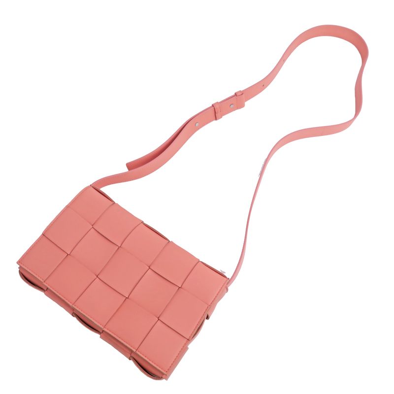 Bottega Veneta Cassette Shoulder Bag Maxi Intrecciato Pink 578004