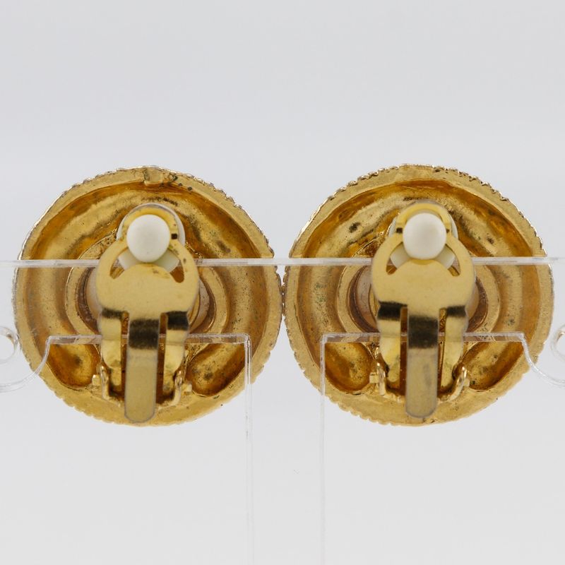 Chanel Vintage Gold Plated And Faux Pearl Ladies 29.5g Earrings