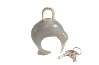 Louis Vuitton Cup 2000 Kiwi Motif Padlock Cadena Key Gray LV 2927n