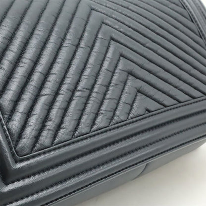 Chanel Boy Chanel 25 V Stitching Coco Mark Chain Shoulder Shoulder Bag Crossbody