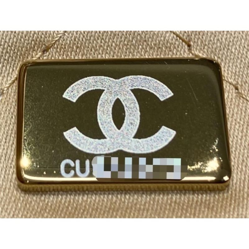 Chanel 22 Tote Small Handbag As3260 Matelasse Coco Mark Plate Yellow Gold