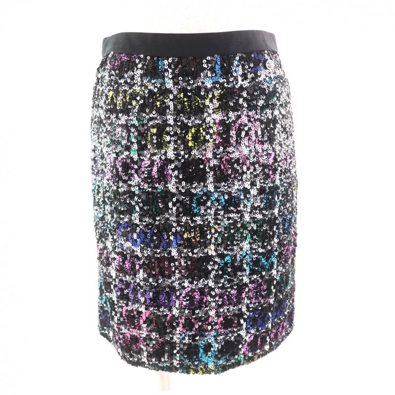 CHANEL 22A P73122 Lined With 100% Silk Sequins With Coco Mark Plate Knee-length