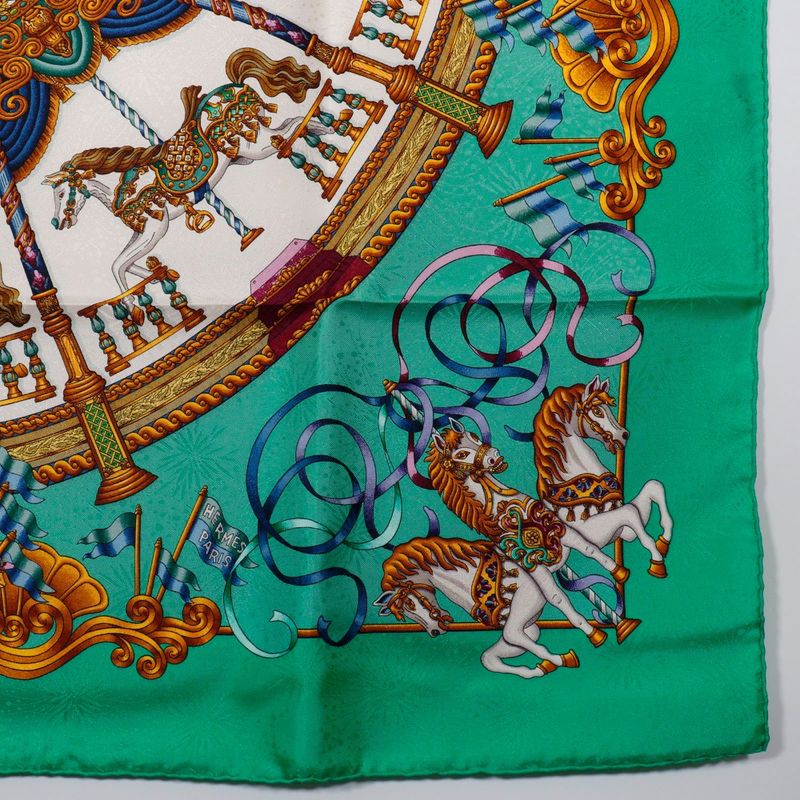 Hermes Carre 90 LUNA PARK Amusement Park Merry-go-round Silk Green Women's Scarf