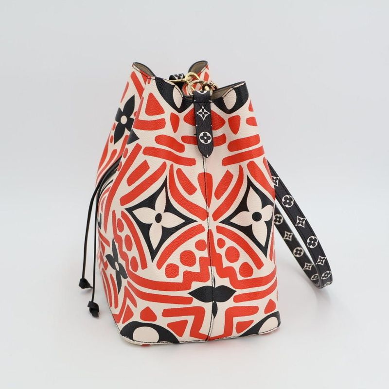 Louis Vuitton M45362 Neo Noe Crafty Monogram Giant Cles Cresme Rouge Leather