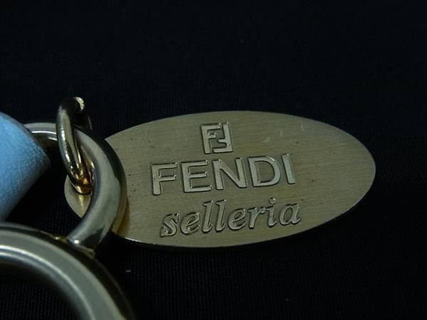 Fendi Pom Charm Fur Key Holder Key Ring Bag Charm Ivory Fb3175