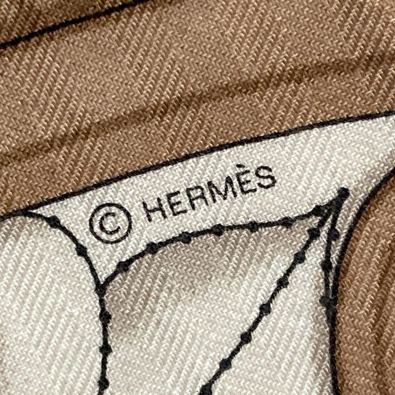 Hermes Stole (shawl) Carre Geant/shawl Carre 140 H244039s Ivory X Black X Multi