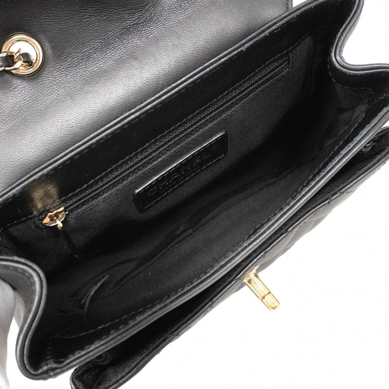 Chanel Shoulder Bag Matelasse Lambskin Black Chien Pan Gold Hardware Women